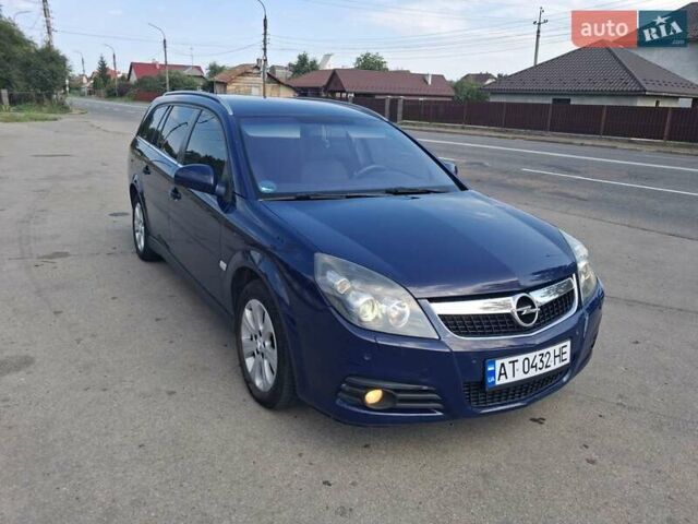 Синий Опель Вектра, объемом двигателя 1.9 л и пробегом 305 тыс. км за 6500 $, фото 4 на Automoto.ua