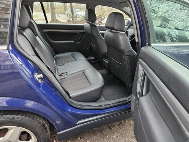 Синий Опель Вектра, объемом двигателя 1.9 л и пробегом 380 тыс. км за 2450 $, фото 15 на Automoto.ua