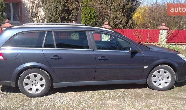 Синий Опель Вектра, объемом двигателя 1.91 л и пробегом 283 тыс. км за 5400 $, фото 8 на Automoto.ua