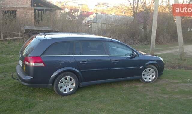 Синий Опель Вектра, объемом двигателя 1.91 л и пробегом 283 тыс. км за 5400 $, фото 14 на Automoto.ua