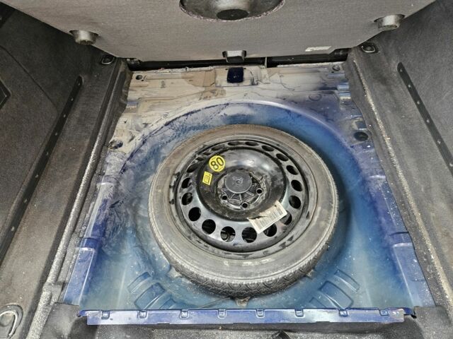 Синий Опель Вектра, объемом двигателя 1.9 л и пробегом 380 тыс. км за 2450 $, фото 19 на Automoto.ua