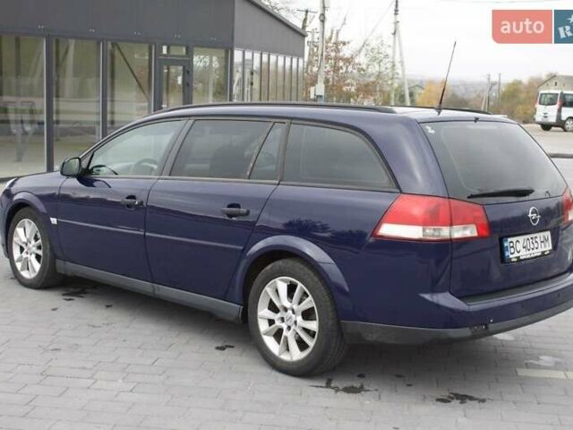 Синий Опель Вектра, объемом двигателя 1.9 л и пробегом 304 тыс. км за 4800 $, фото 7 на Automoto.ua