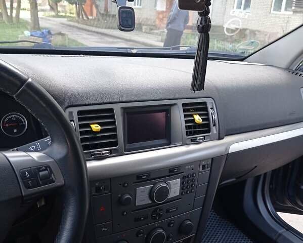 Синий Опель Вектра, объемом двигателя 1.91 л и пробегом 350 тыс. км за 5300 $, фото 7 на Automoto.ua