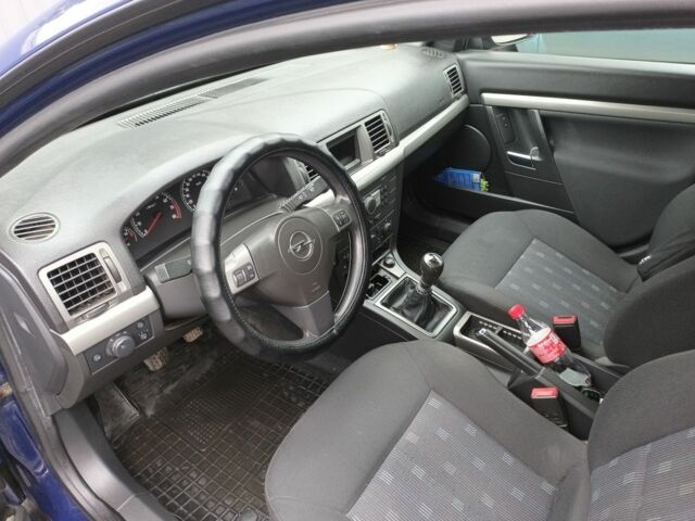 Синій Опель Вектра, об'ємом двигуна 1.6 л та пробігом 208 тис. км за 6000 $, фото 9 на Automoto.ua