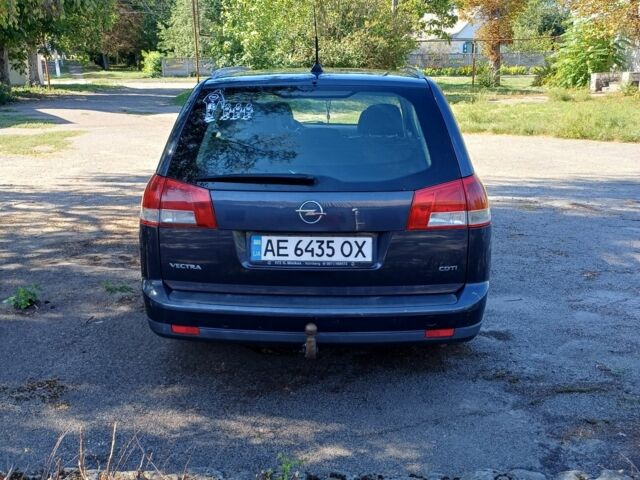 Синий Опель Вектра, объемом двигателя 1.9 л и пробегом 323 тыс. км за 5200 $, фото 2 на Automoto.ua