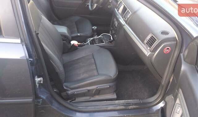 Синий Опель Вектра, объемом двигателя 1.91 л и пробегом 283 тыс. км за 5400 $, фото 21 на Automoto.ua