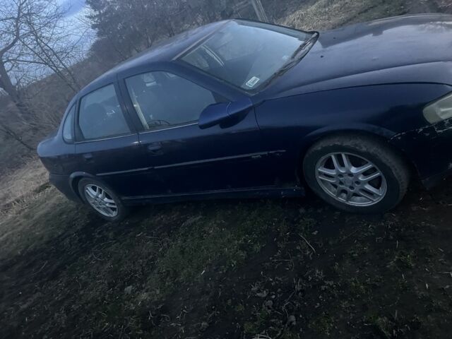 Синій Опель Вектра, об'ємом двигуна 0 л та пробігом 150 тис. км за 700 $, фото 3 на Automoto.ua