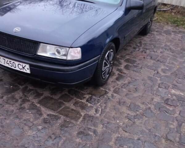 Синій Опель Вектра, об'ємом двигуна 1.8 л та пробігом 450 тис. км за 1700 $, фото 1 на Automoto.ua