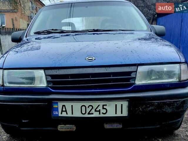 Синій Опель Вектра, об'ємом двигуна 1.8 л та пробігом 374 тис. км за 1500 $, фото 11 на Automoto.ua