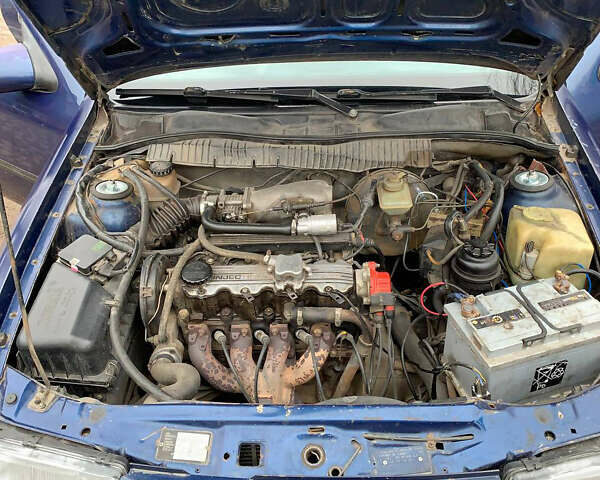 Синий Опель Вектра, объемом двигателя 2 л и пробегом 270 тыс. км за 900 $, фото 8 на Automoto.ua