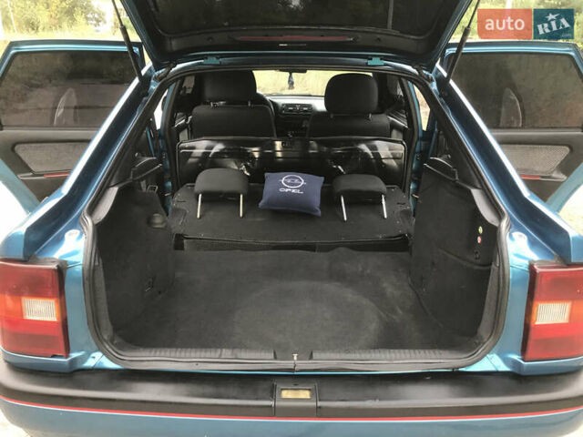 Синій Опель Вектра, об'ємом двигуна 2 л та пробігом 329 тис. км за 2350 $, фото 23 на Automoto.ua