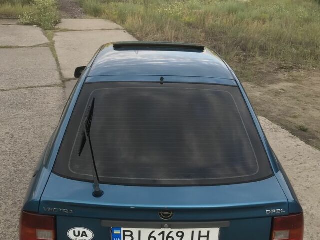 Синий Опель Вектра, объемом двигателя 2 л и пробегом 329 тыс. км за 2350 $, фото 18 на Automoto.ua