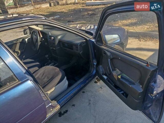 Синій Опель Вектра, об'ємом двигуна 1.6 л та пробігом 472 тис. км за 1050 $, фото 3 на Automoto.ua