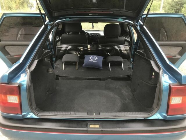 Синий Опель Вектра, объемом двигателя 2 л и пробегом 329 тыс. км за 2350 $, фото 21 на Automoto.ua