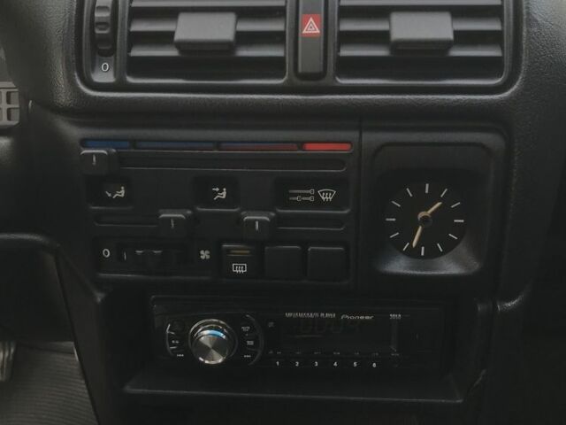 Синий Опель Вектра, объемом двигателя 2 л и пробегом 329 тыс. км за 2350 $, фото 10 на Automoto.ua