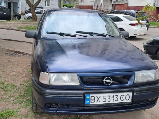 Синий Опель Вектра, объемом двигателя 2 л и пробегом 357 тыс. км за 1100 $, фото 2 на Automoto.ua