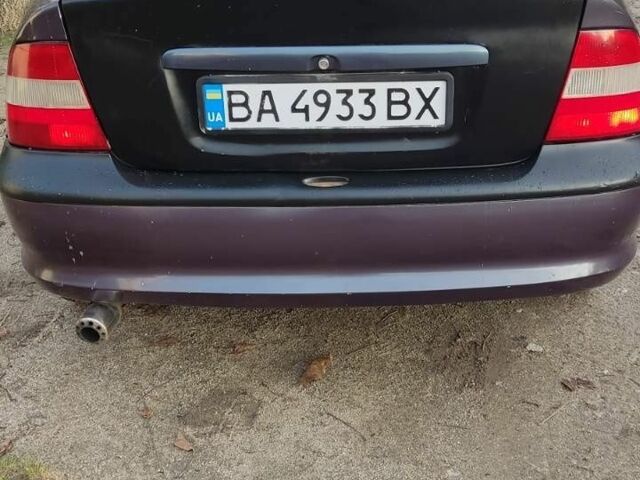 Опель Вектра 1996 у Кропивницькому (Кіровограді) на Automoto.ua Синій Опель Вектра, об'ємом двигуна 1.6 л та пробігом 350 тис. км за 1500 $, фото 5 на Automoto.ua