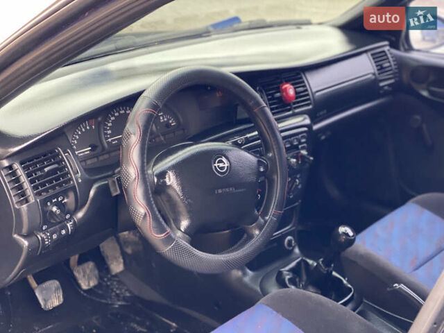 Опель Вектра 1997 в Дунаевцах на Automoto.ua Синий Опель Вектра, объемом двигателя 1.6 л и пробегом 177 тыс. км за 2399 $, фото 54 на Automoto.ua