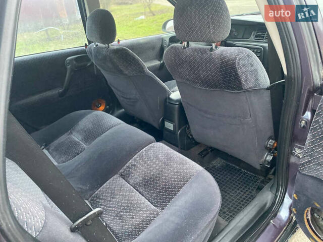 Синий Опель Вектра, объемом двигателя 1.8 л и пробегом 450 тыс. км за 1999 $, фото 18 на Automoto.ua