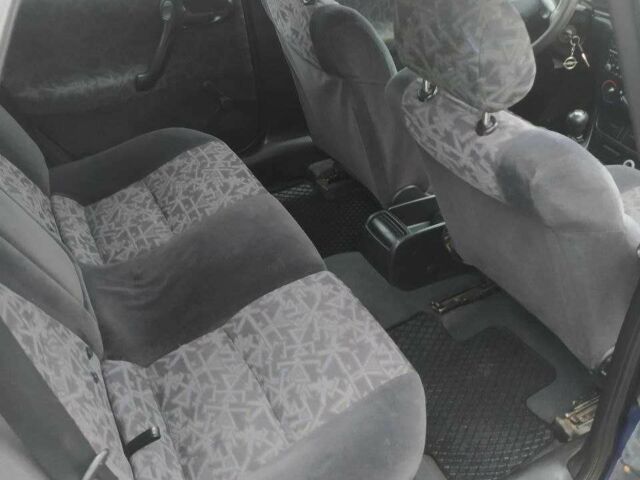 Синій Опель Вектра, об'ємом двигуна 2 л та пробігом 338 тис. км за 2100 $, фото 15 на Automoto.ua