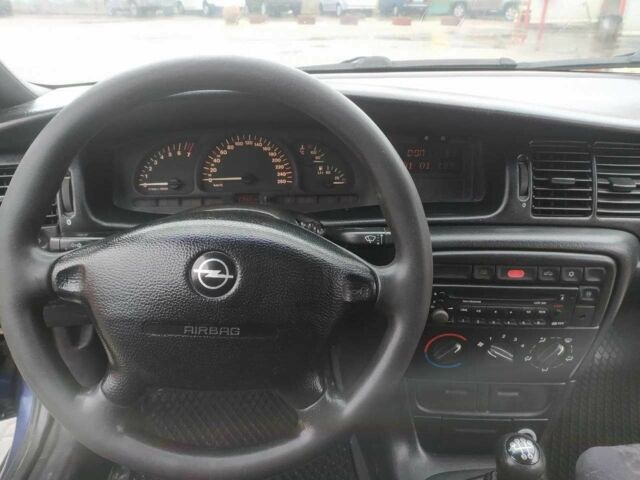 Синій Опель Вектра, об'ємом двигуна 2 л та пробігом 338 тис. км за 2100 $, фото 12 на Automoto.ua