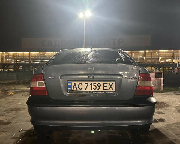 Синий Опель Вектра, объемом двигателя 1.8 л и пробегом 260 тыс. км за 2838 $, фото 9 на Automoto.ua