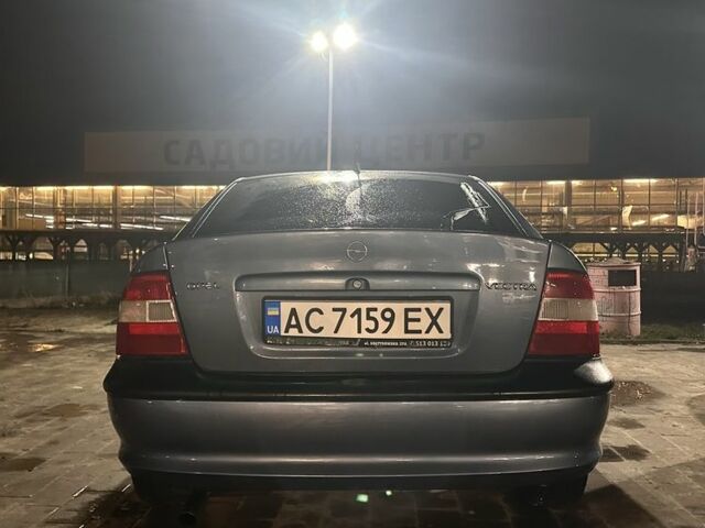 Синий Опель Вектра, объемом двигателя 1.8 л и пробегом 260 тыс. км за 2845 $, фото 10 на Automoto.ua