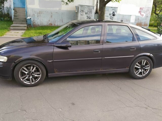 Синий Опель Вектра, объемом двигателя 2 л и пробегом 391 тыс. км за 1700 $, фото 5 на Automoto.ua