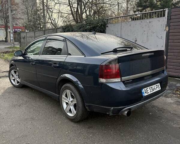 Синий Опель Вектра, объемом двигателя 2.2 л и пробегом 250 тыс. км за 4999 $, фото 3 на Automoto.ua