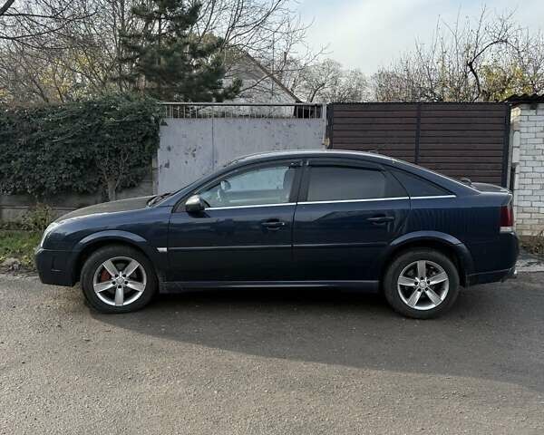 Синий Опель Вектра, объемом двигателя 2.2 л и пробегом 250 тыс. км за 4999 $, фото 1 на Automoto.ua