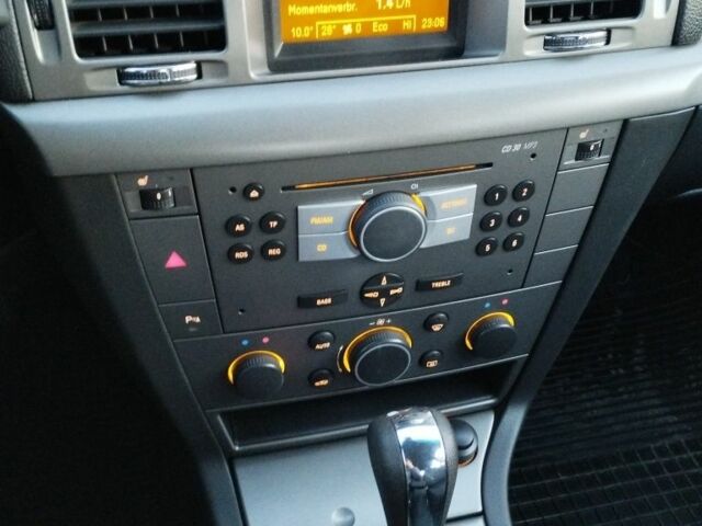 Синий Опель Вектра, объемом двигателя 2.2 л и пробегом 260 тыс. км за 5700 $, фото 22 на Automoto.ua