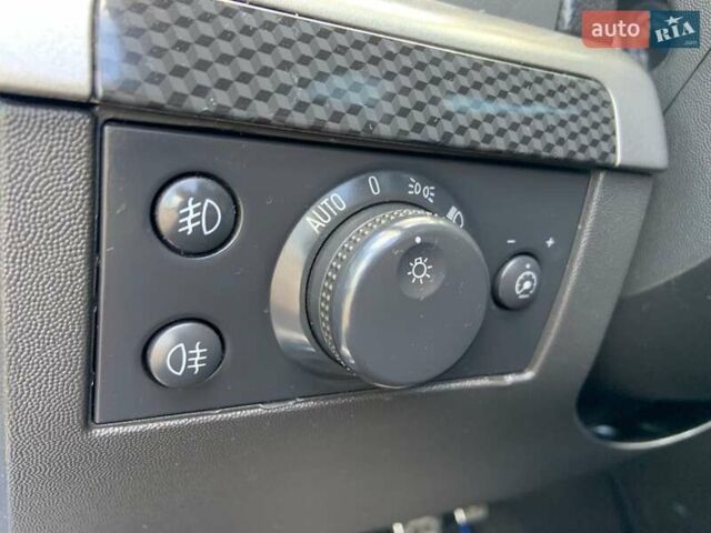 Синій Опель Вектра, об'ємом двигуна 2.79 л та пробігом 250 тис. км за 9290 $, фото 13 на Automoto.ua