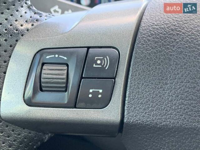 Синій Опель Вектра, об'ємом двигуна 2.79 л та пробігом 250 тис. км за 9290 $, фото 17 на Automoto.ua