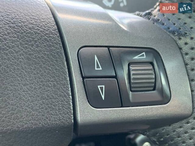 Синій Опель Вектра, об'ємом двигуна 2.79 л та пробігом 250 тис. км за 9290 $, фото 19 на Automoto.ua