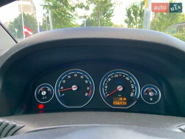 Синій Опель Вектра, об'ємом двигуна 2.79 л та пробігом 250 тис. км за 9290 $, фото 18 на Automoto.ua