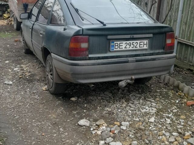 Зеленый Опель Вектра, объемом двигателя 2 л и пробегом 336 тыс. км за 643 $, фото 1 на Automoto.ua