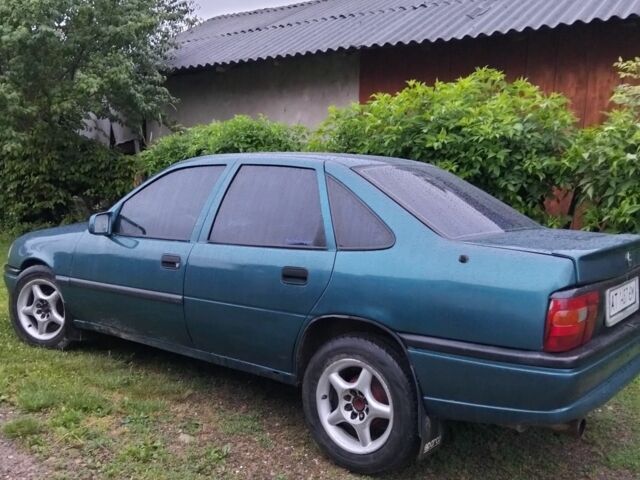 Зелений Опель Вектра, об'ємом двигуна 1.6 л та пробігом 3 тис. км за 1600 $, фото 1 на Automoto.ua