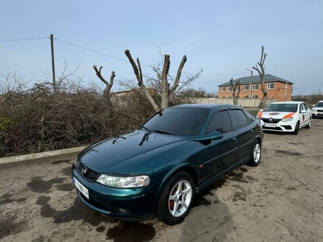 Зелений Опель Вектра, об'ємом двигуна 2 л та пробігом 260 тис. км за 3300 $, фото 5 на Automoto.ua