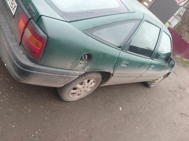 Зеленый Опель Вектра, объемом двигателя 2 л и пробегом 80 тыс. км за 663 $, фото 3 на Automoto.ua