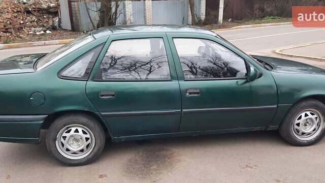 Зелений Опель Вектра, об'ємом двигуна 2 л та пробігом 263 тис. км за 1300 $, фото 4 на Automoto.ua