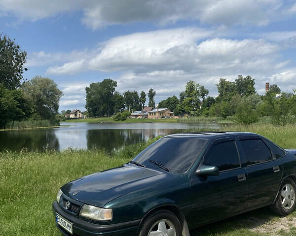 Зеленый Опель Вектра, объемом двигателя 2 л и пробегом 30 тыс. км за 1750 $, фото 3 на Automoto.ua