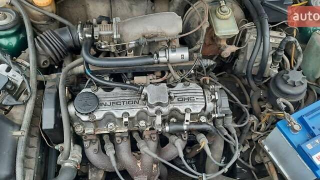 Зелений Опель Вектра, об'ємом двигуна 2 л та пробігом 263 тис. км за 1300 $, фото 10 на Automoto.ua