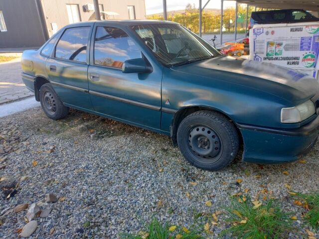 Зеленый Опель Вектра, объемом двигателя 1.6 л и пробегом 412 тыс. км за 1800 $, фото 2 на Automoto.ua