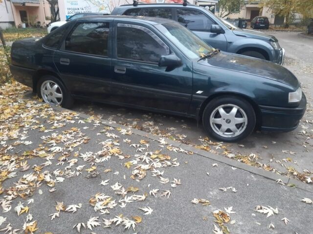 Зеленый Опель Вектра, объемом двигателя 2 л и пробегом 400 тыс. км за 1350 $, фото 1 на Automoto.ua