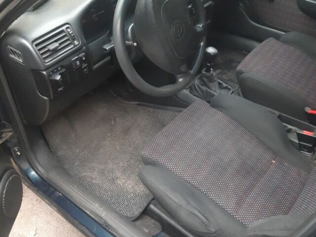 Зеленый Опель Вектра, объемом двигателя 2 л и пробегом 400 тыс. км за 1350 $, фото 6 на Automoto.ua