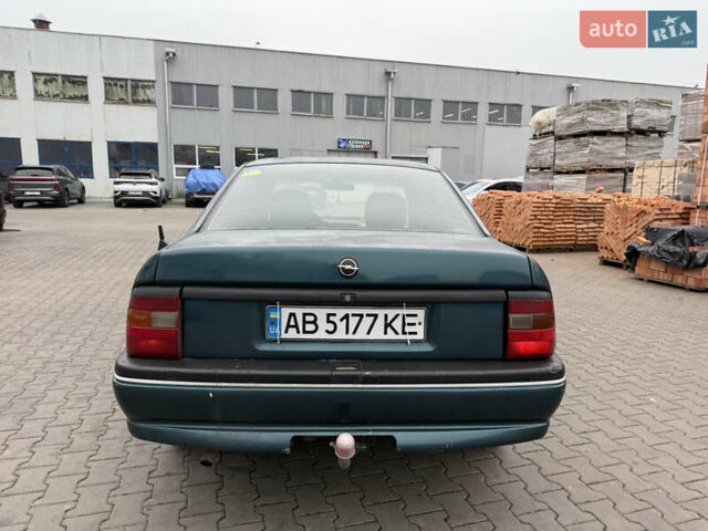 Зеленый Опель Вектра, объемом двигателя 2 л и пробегом 400 тыс. км за 1350 $, фото 6 на Automoto.ua