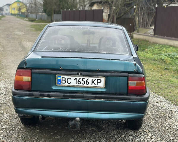 Зеленый Опель Вектра, объемом двигателя 1.8 л и пробегом 309 тыс. км за 999 $, фото 10 на Automoto.ua