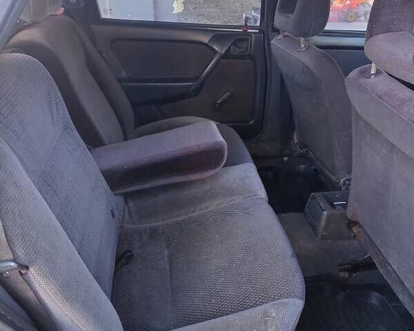 Зеленый Опель Вектра, объемом двигателя 1.6 л и пробегом 412 тыс. км за 1800 $, фото 3 на Automoto.ua