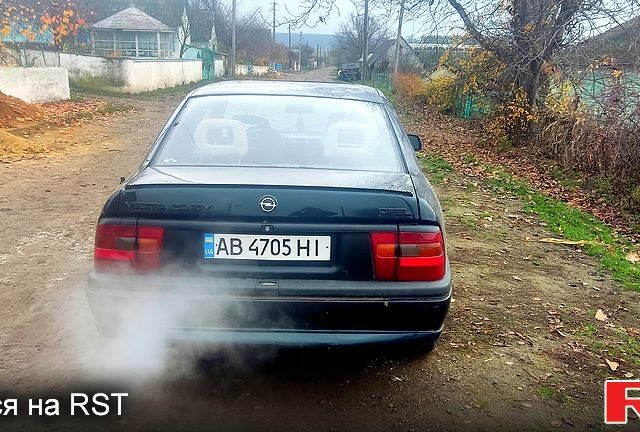 Зеленый Опель Вектра, объемом двигателя 2 л и пробегом 100 тыс. км за 1150 $, фото 3 на Automoto.ua