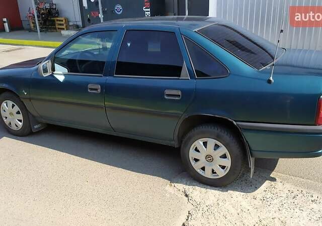 Зеленый Опель Вектра, объемом двигателя 1.6 л и пробегом 380 тыс. км за 1800 $, фото 26 на Automoto.ua